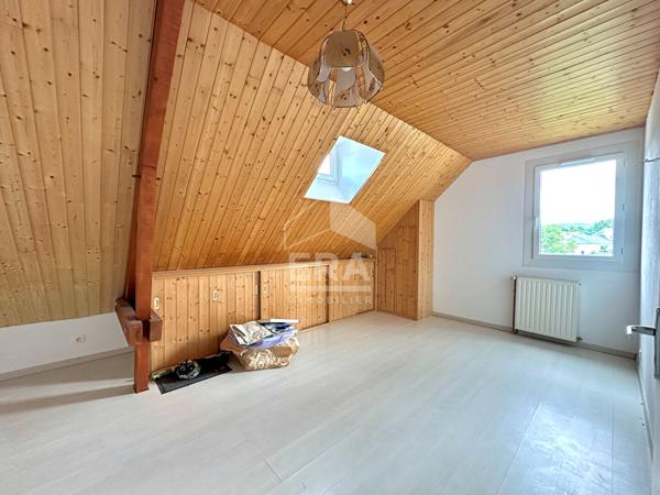 LAGOS - Plaine de Nay : Maison béarnaise traditionnelle avec garage et jardin