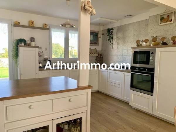 Vente                                                      Maison
                        
                     4 pièces                      90 m2                     à Cerizay