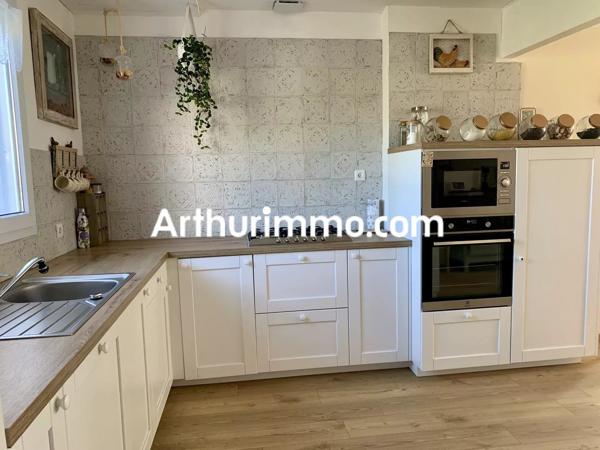 Vente                                                      Maison
                        
                     4 pièces                      90 m2                     à Cerizay