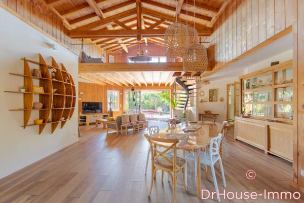 Maison à vendre 5 pièces de 195 m²