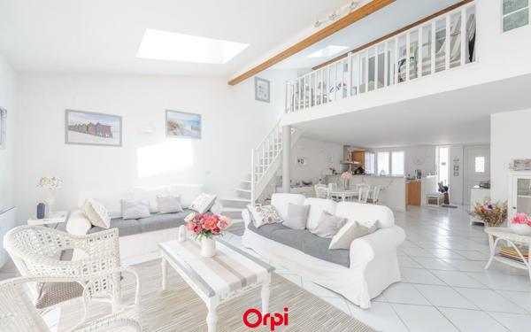 Maison à vendre    3 pièces • 103 m2 Thairé