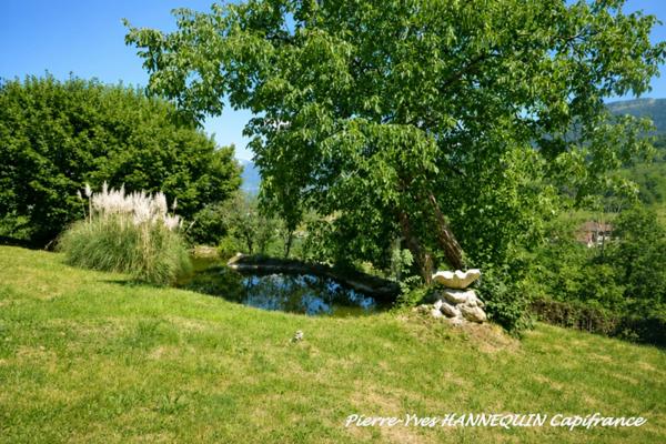 Terrain constructible de 1 020 m² avec vue panoramique – Saint-Jorioz (74)