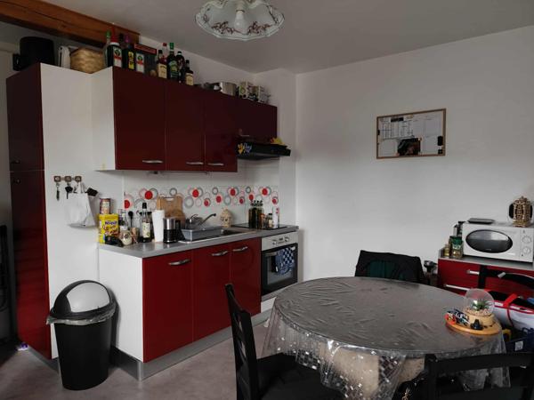 Brioux-sur-Boutonne (79170) Bel immeuble de rapport