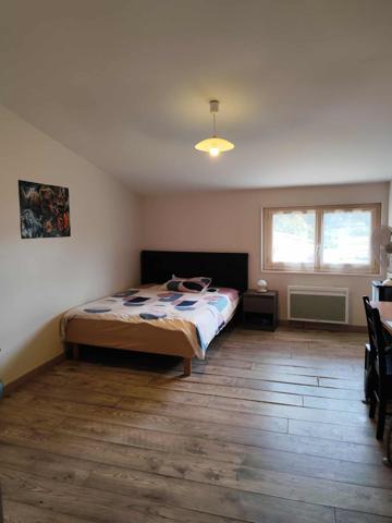 Brioux-sur-Boutonne (79170) Bel immeuble de rapport