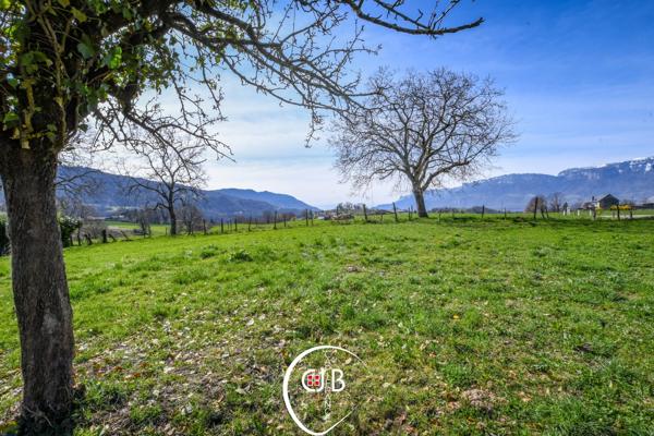 Planaise – Terrain constructible de 473 m² viabilisé