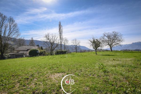 Planaise – Terrain constructible de 473 m² viabilisé