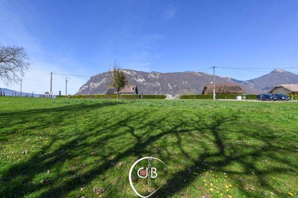 Planaise – Terrain constructible de 473 m² viabilisé