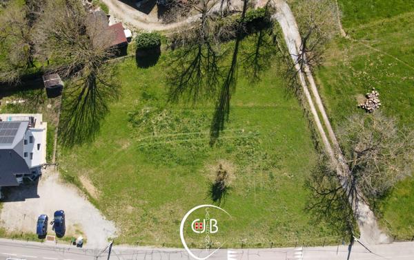 Planaise – Terrain constructible de 473 m² viabilisé