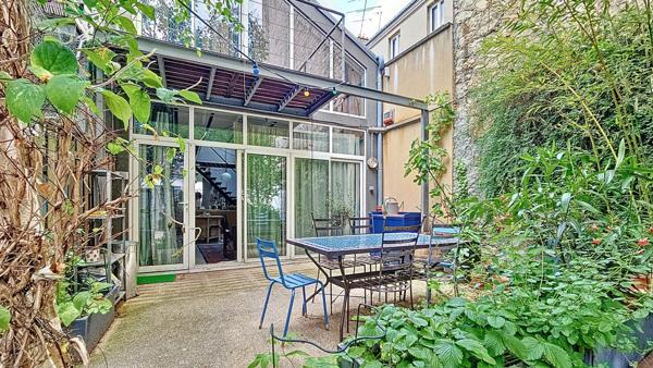 LOFT 72m² avec terrasse et parking