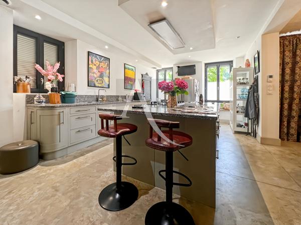 Maison de ville superbement restaurée