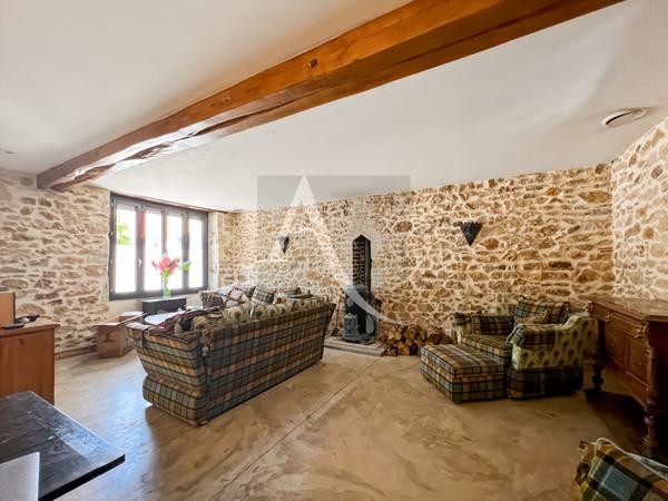 Maison de ville superbement restaurée