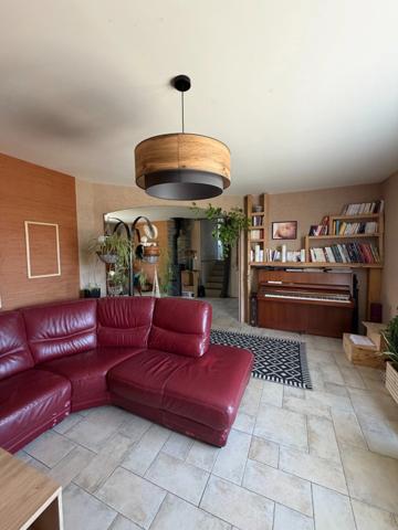 Garat. Maison 135 m² avec garage et studio