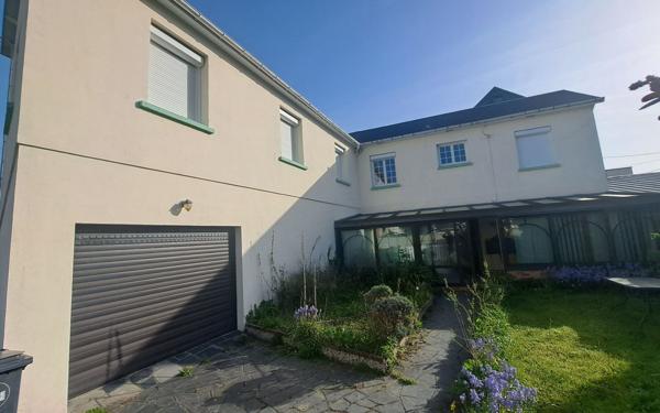 Maison à vendre    6 pièces • 195 m2 Montivilliers