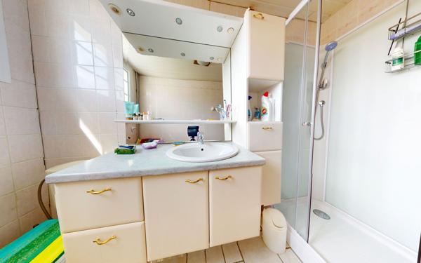 Maison à vendre    6 pièces • 195 m2 Montivilliers