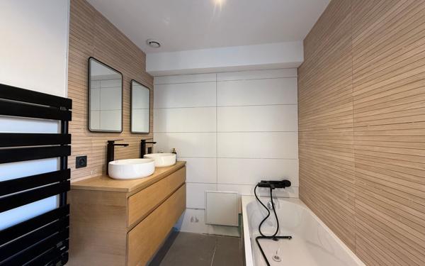 Maison à vendre    5 pièces • 237,60 m2 Courgains