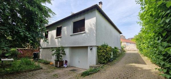 Maison à vendre 325 000 € Hardricourt 6 p 100 m² DPE C