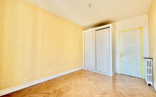 Appartement à vendre    2 pièces • 49,73 m2 Nice