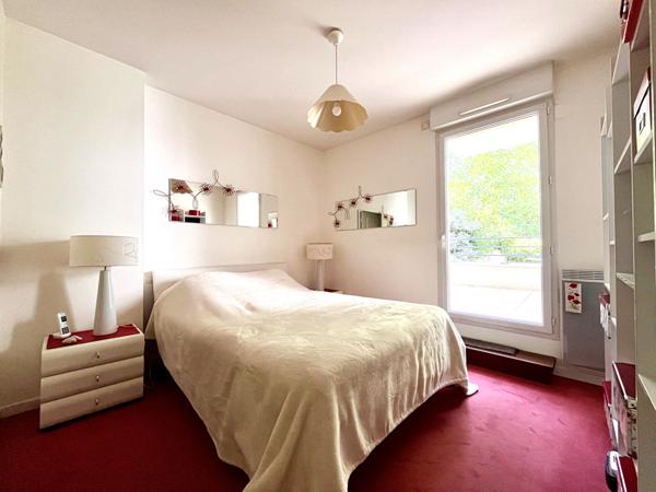 Nantes Jules Verne Appartement T3 avec grande terrasse, balcon, parking en sous-sol