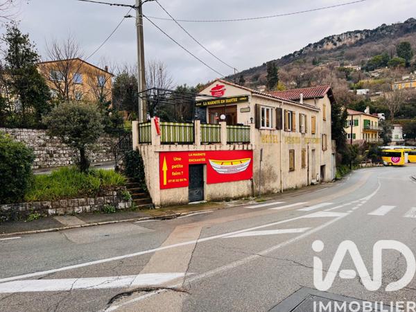Immeuble à vendre 253 m² Châteauneuf-Grasse