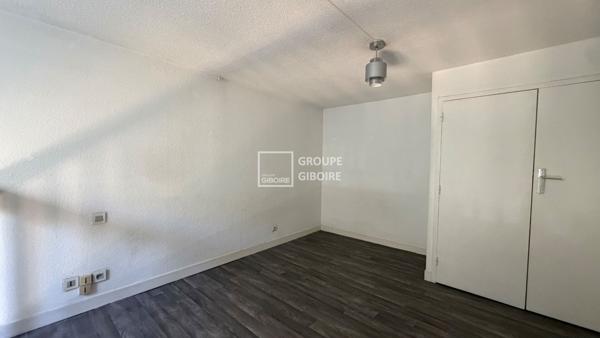 Appartement T1 à vendre Rennes Jeanne D'arc - 26 m² (réf : FLC26548E-0709)