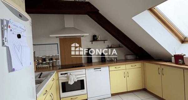 À vendre Appartement 4 pièces 57 m² - Franois 25770