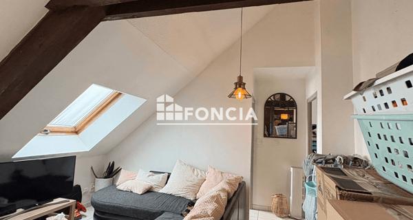 À vendre Appartement 4 pièces 57 m² - Franois 25770