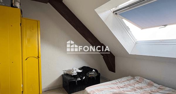 À vendre Appartement 4 pièces 57 m² - Franois 25770