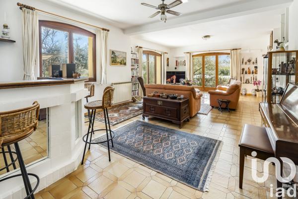 Maison à vendre 10 pièces 270 m² Saint-Maximin-la-Sainte-Baume