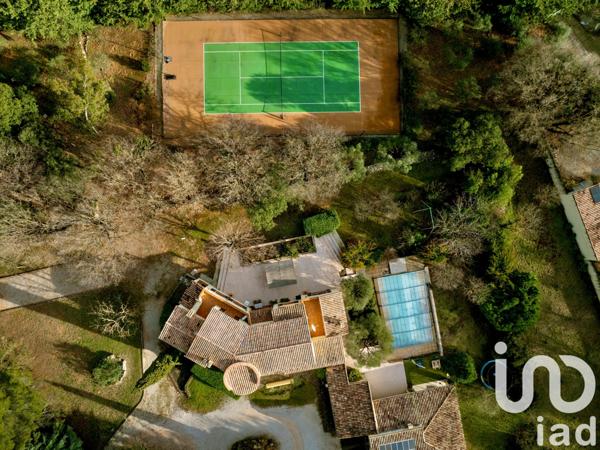 Maison à vendre 10 pièces 270 m² Saint-Maximin-la-Sainte-Baume