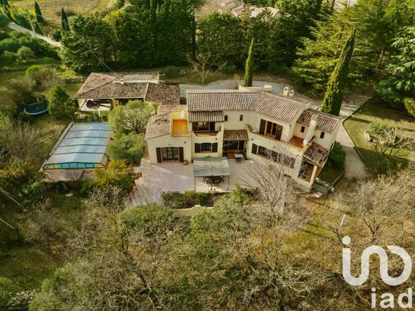 Maison à vendre 10 pièces 270 m² Saint-Maximin-la-Sainte-Baume