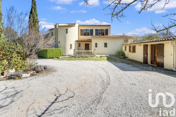 Maison à vendre 10 pièces 270 m² Saint-Maximin-la-Sainte-Baume