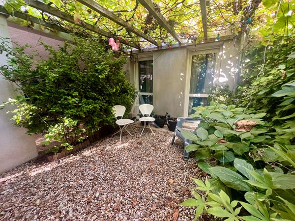 Maison 5 pièces de 100m2, jardin de 73m2 - écoles - commerces - transports