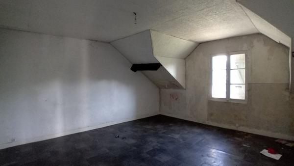 Maison à vendre |  Salon-la-Tour |  5 pièces | 115 m²