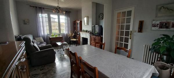 MAISON CENTRE DE MALAUNAY