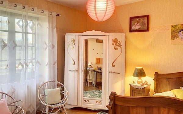 Maison à vendre    5 pièces •  Salignac-Eyvigues