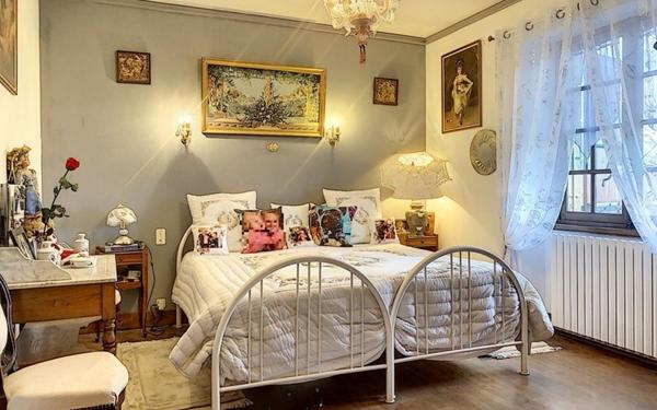 Maison à vendre    5 pièces •  Salignac-Eyvigues