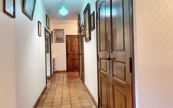 Maison à vendre    5 pièces •  Salignac-Eyvigues