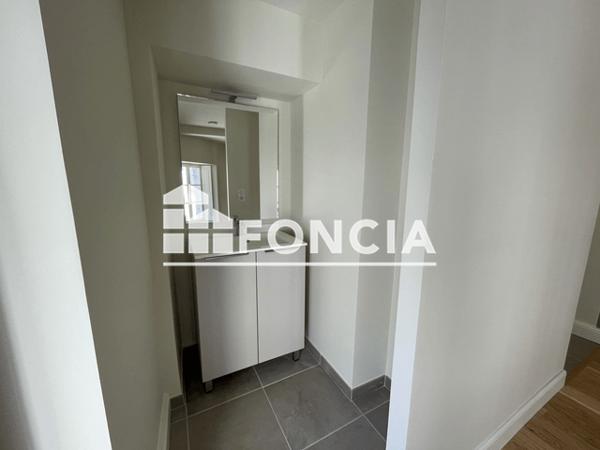 Location Studio 32.33 m² - 7 rue Général Lecourbe Besançon 25000