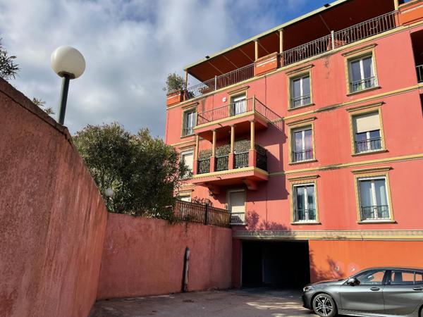 Parking / box Biguglia