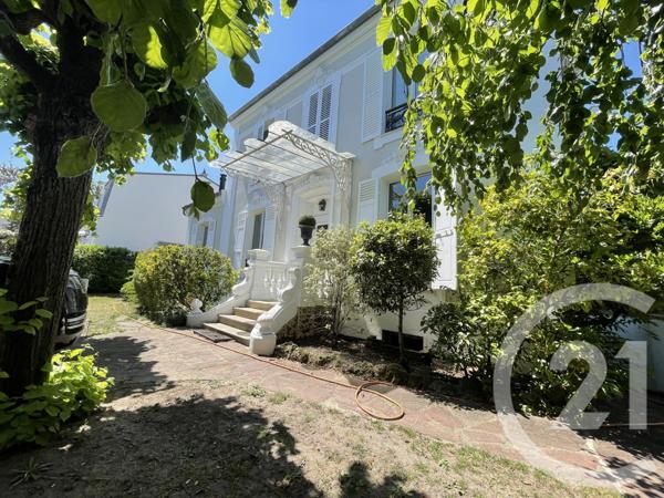 Maison à vendre  6 pièces - 207 m2 LA VARENNE ST HILAIRE - 94