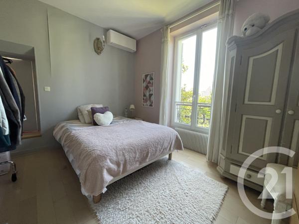 Maison à vendre  6 pièces - 207 m2 LA VARENNE ST HILAIRE - 94