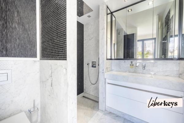 Villa d’architecte  contemporaine  avec piscine intérieure– 334 m²   – 20 min de Houdan