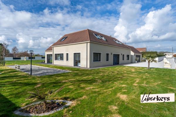 Villa d’architecte  contemporaine  avec piscine intérieure– 334 m²   – 20 min de Houdan