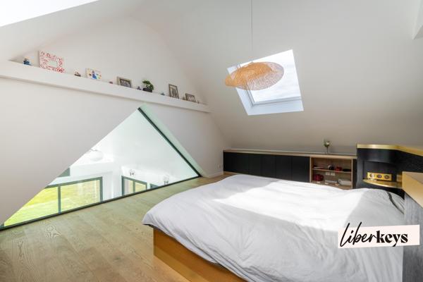 Villa d’architecte  contemporaine  avec piscine intérieure– 334 m²   – 20 min de Houdan