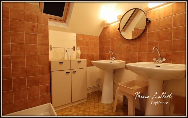 Maison à vendre 10 pièces PITHIVIERS LE VIEIL (45), 6 chambres, Garage, Jardin Clos, Plain Pied, PAC réversible.