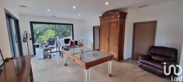 Maison à vendre 5 pièces 200 m² Nîmes-Saint-Césaire