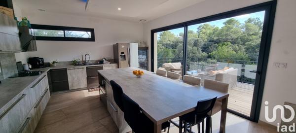 Maison à vendre 5 pièces 200 m² Nîmes-Saint-Césaire