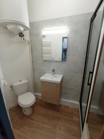 Appartement Villeurbanne Charpennes, studio 20 m2, moderne et rénové