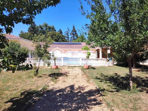 Propriété d'exception de 320m2
