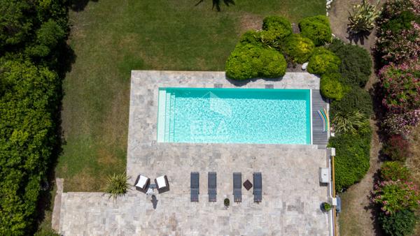 Belle maison vue mer, avec piscine, à quelques pas de la plage